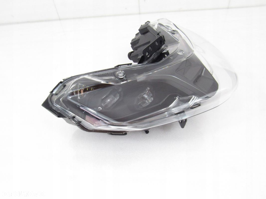 Lampa przód / reflektor BMW CE 04 - 2