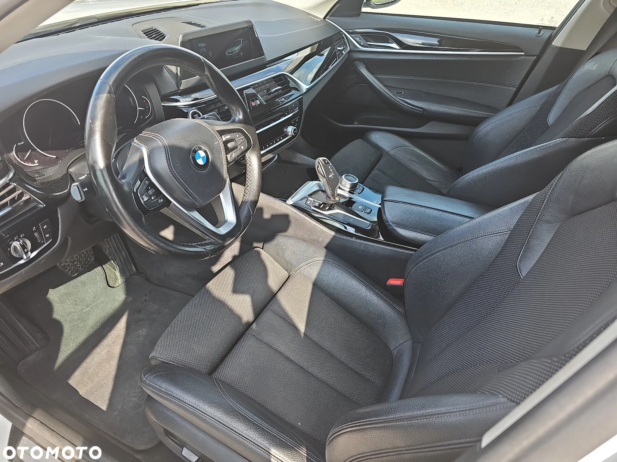 BMW Seria 5 518d Sport Line - 9