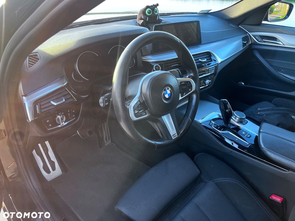 BMW Seria 5 520d Efficient Dynamics M Sport sport - 8