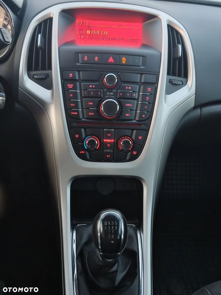 Opel Astra 1.6 Enjoy - 10