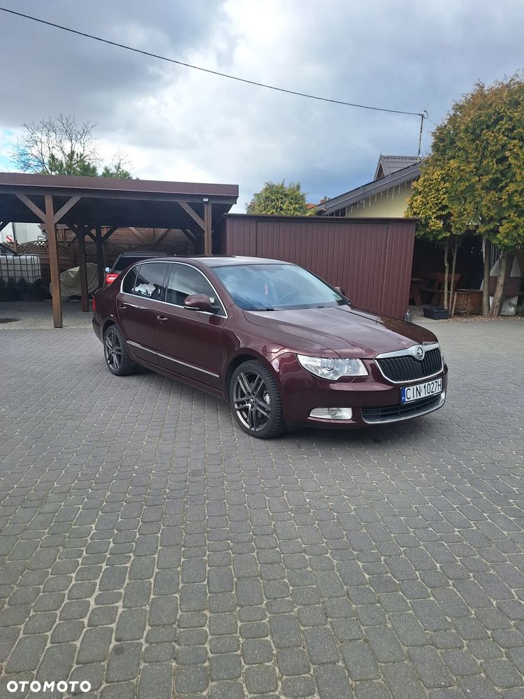Skoda Superb 2.0 TDI Ambition DSG - 6