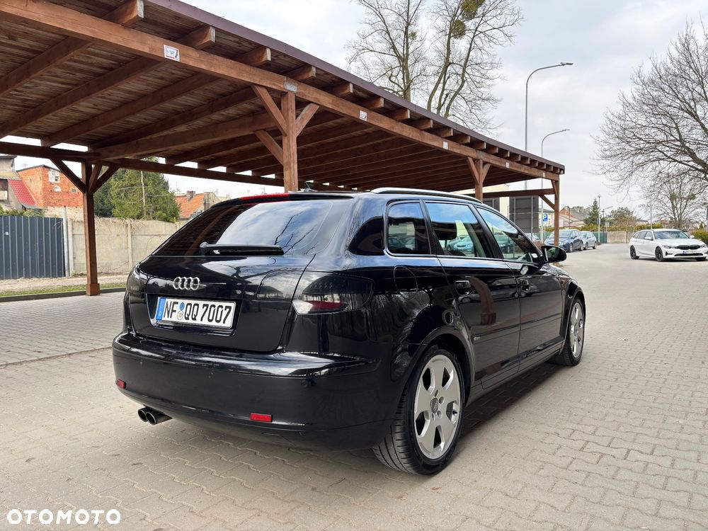 Audi A3 Sportback 2.0 TDI DPF Ambiente - 3