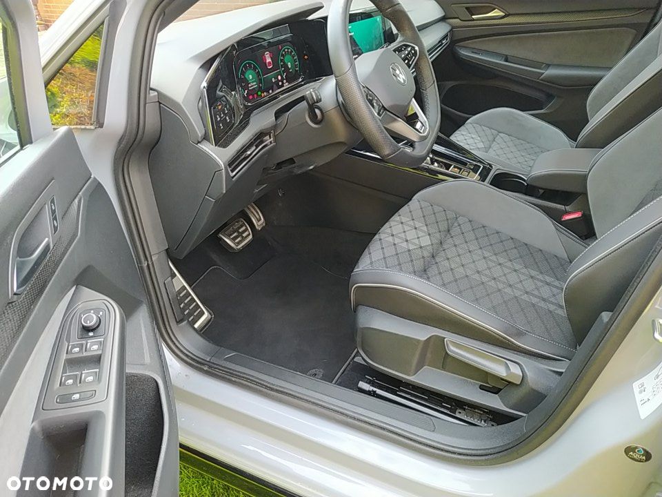 Volkswagen Golf - 5