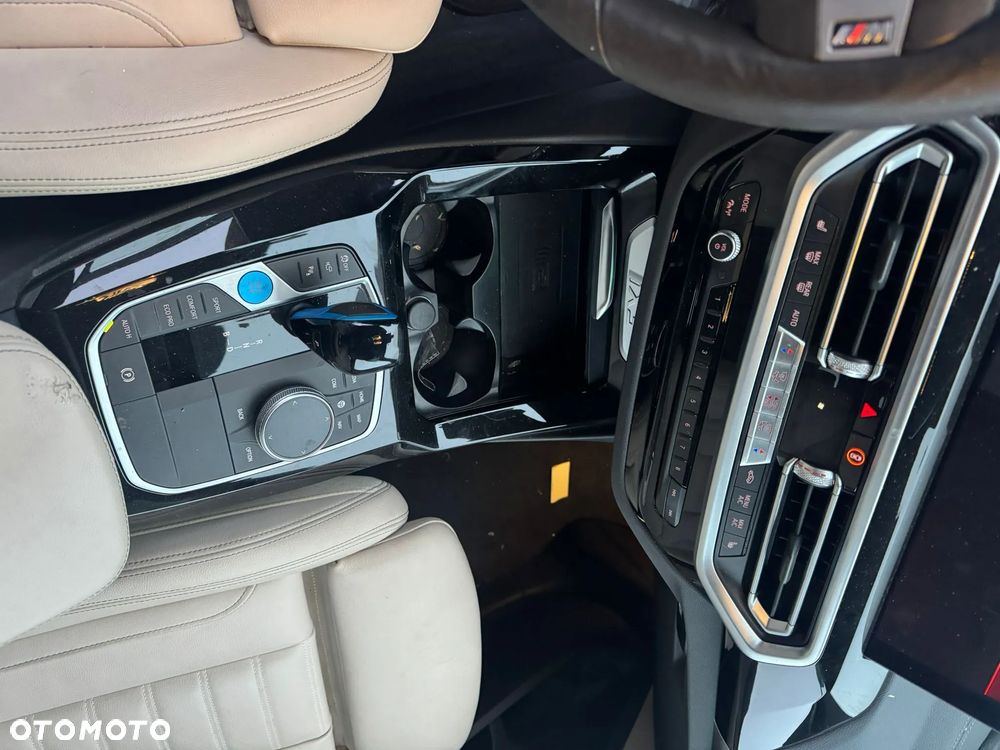 BMW iX3 80kWh Impressive - 23