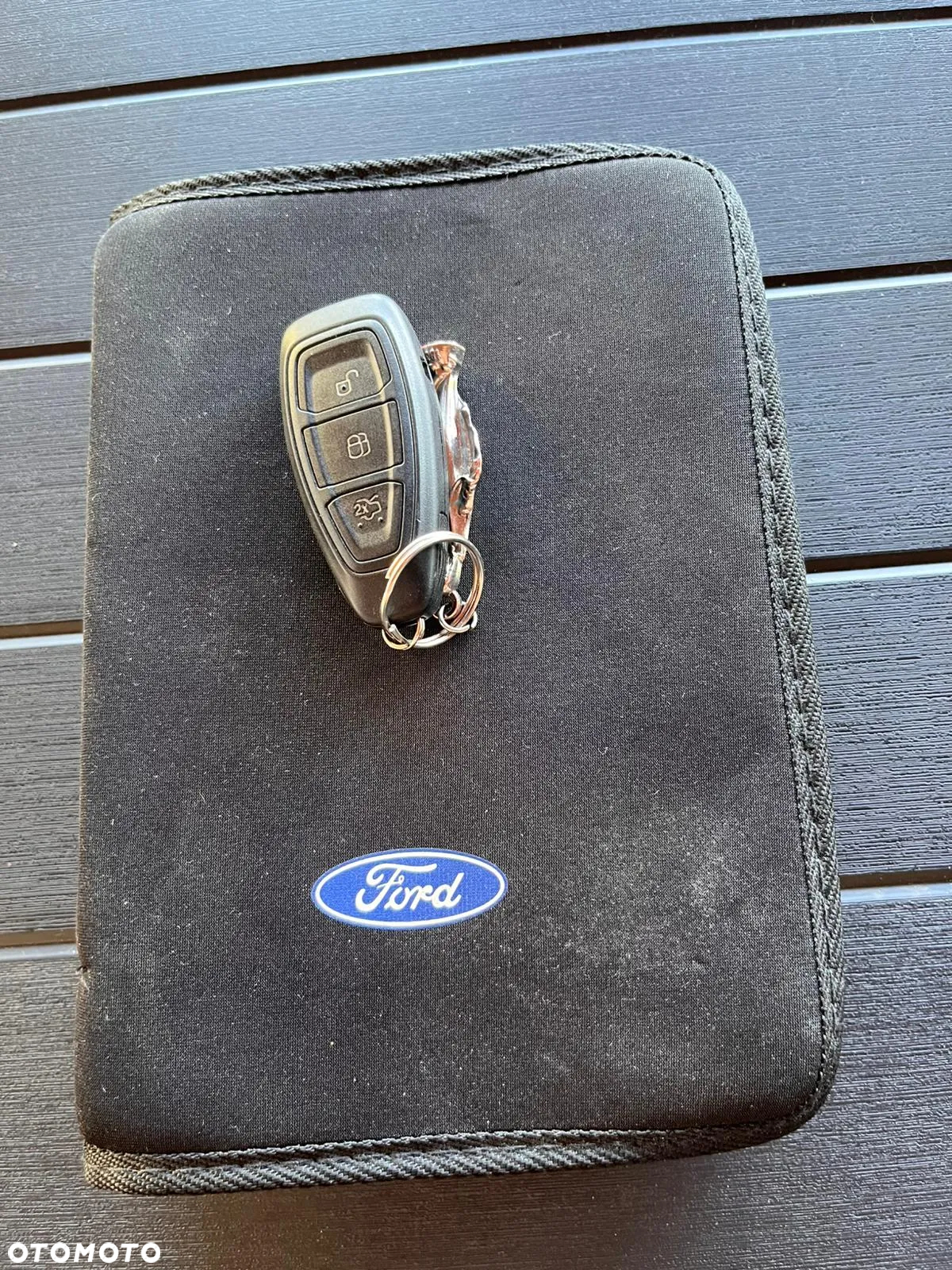 Ford Kuga 2.0 TDCi 2x4 Titanium - 18