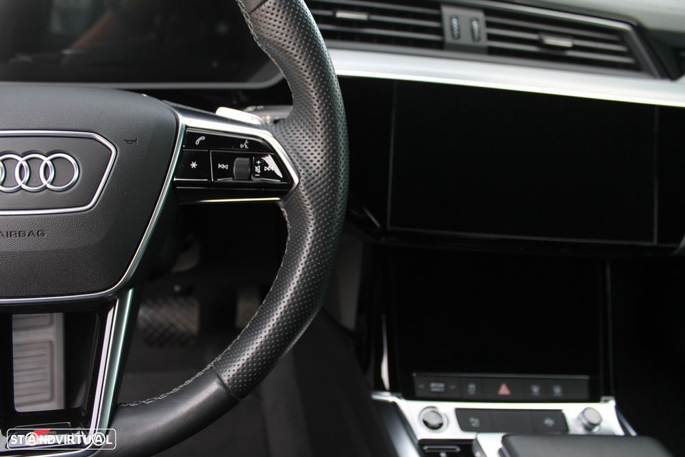 Audi e-tron 55 quattro S line - 18