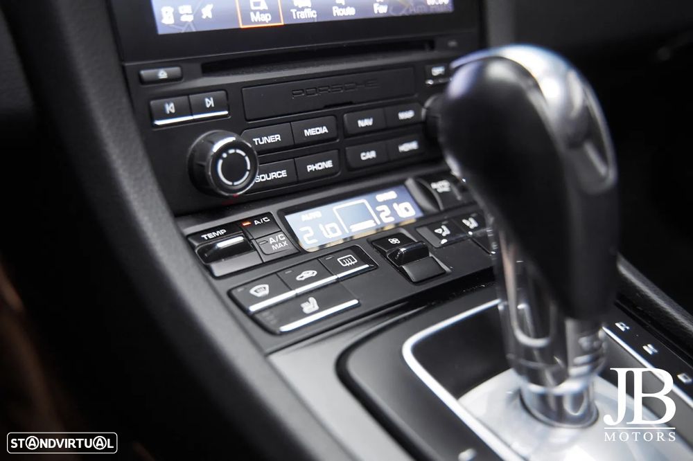 Porsche 911 (991) Carrera 2 PDK - 32