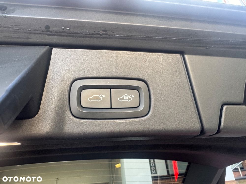 Volvo V90 B5 D AWD Geartronic RDesign - 19