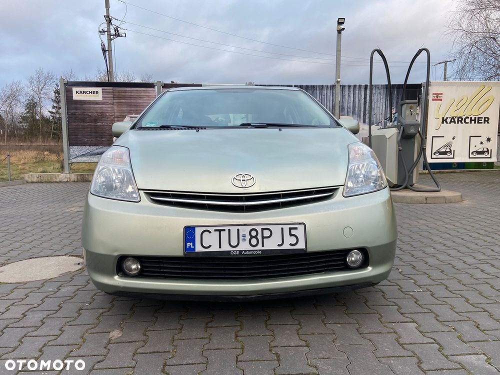 Toyota Prius 1.5 VVT-i Sol - 2