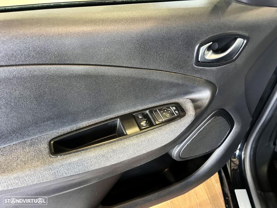 Renault Zoe (c/ Bateria) Limited 50 - 23