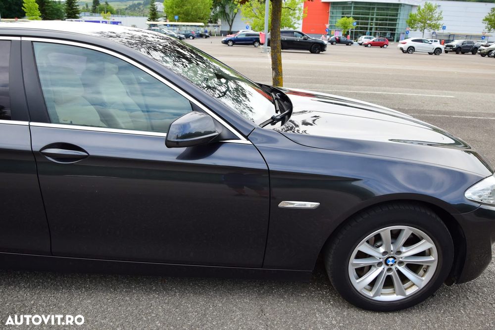 BMW Seria 5 530d Aut. - 33