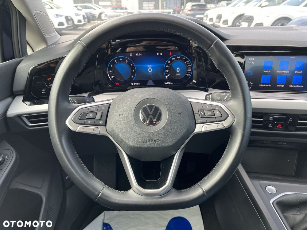 Volkswagen Golf - 22