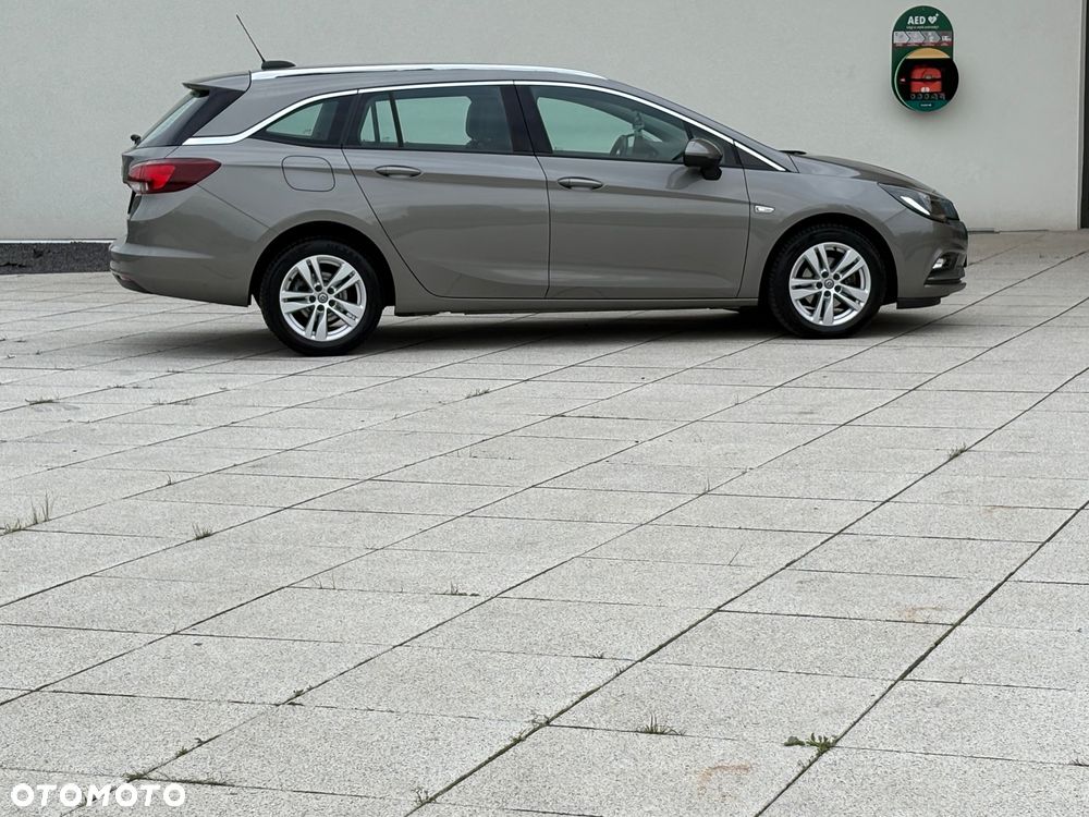 Opel Astra - 2