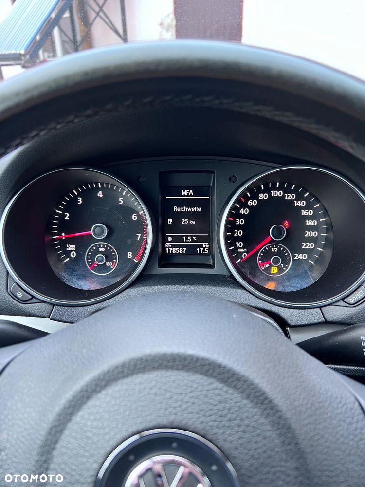 Volkswagen Golf - 15