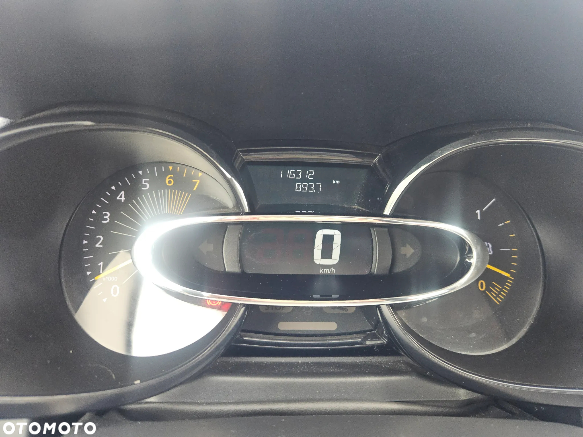 Renault Clio - 10