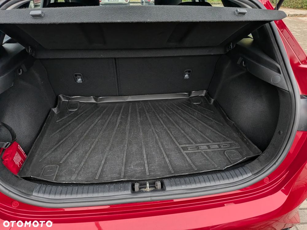 Kia Ceed 1.4 T-GDI M - 11
