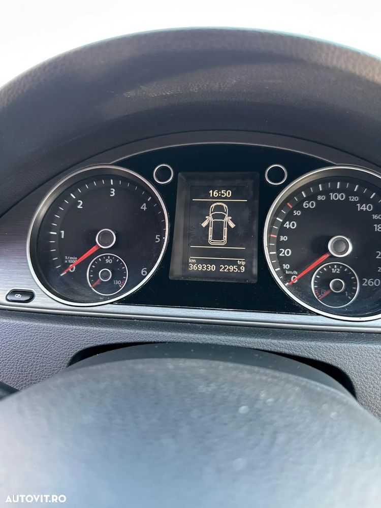 Volkswagen Passat Variant 2.0 TDI 4Motion BlueMotion Technology Business Edition - 10