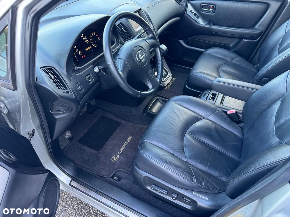 Lexus RX Prestige - 16