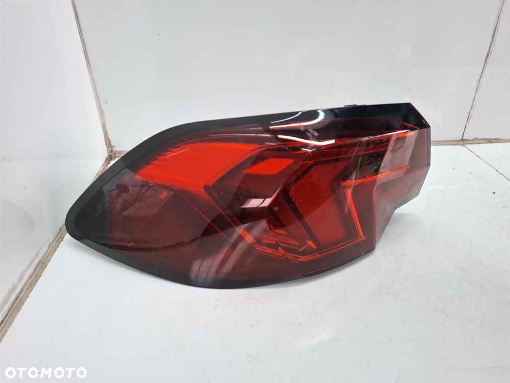 LEWA LAMPA TYLNA TYŁ BMW F70 5A36177 LED - 5