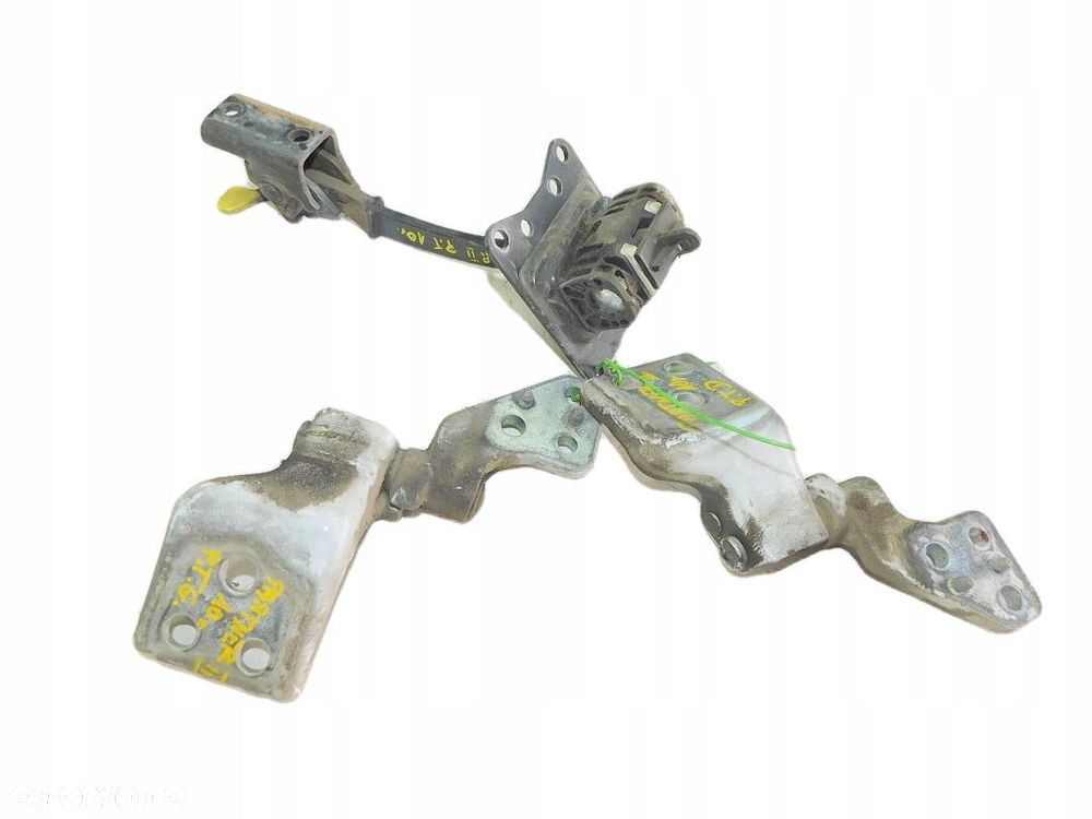 PARTNER II 08- ZAWIASY OGRANICZNIK DRZWI PRAWY TYŁ