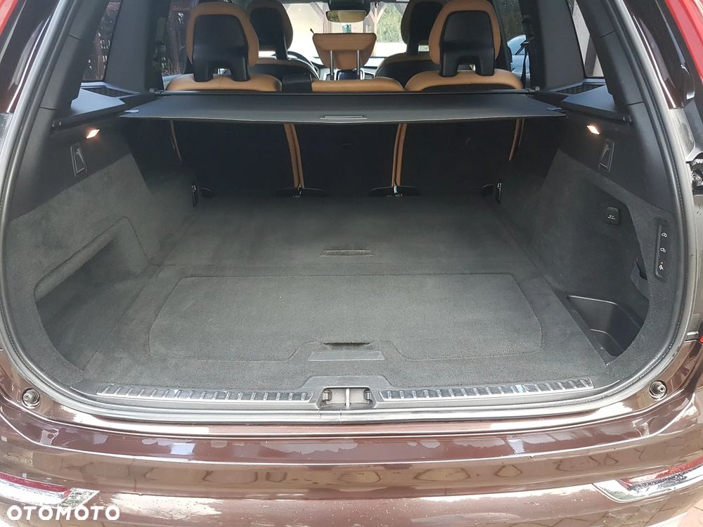Volvo XC 90 D5 AWD Inscription - 12