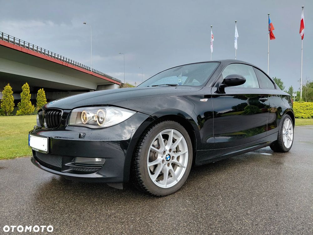 BMW Seria 1 120d Limited Edition Lifestyle mit M Sportpaket - 37
