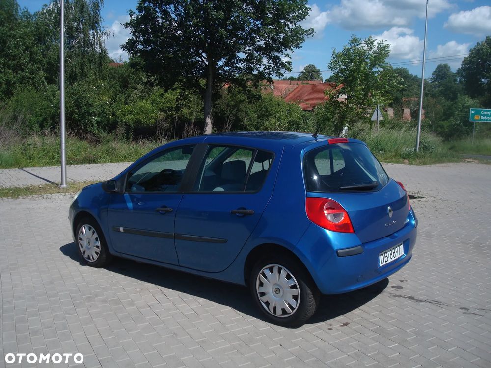 Renault Clio 1.2 16V Exception - 9