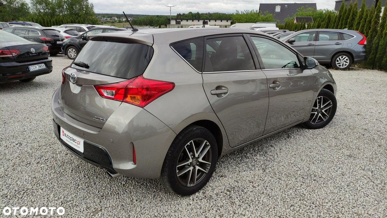 Toyota Auris - 4