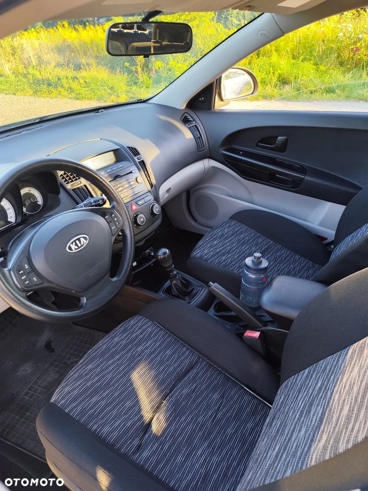 Kia Ceed 1.4 Comfort - 3