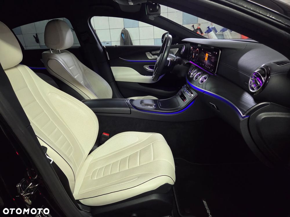 Mercedes-Benz CLS 300 d 4-Matic AMG - 29