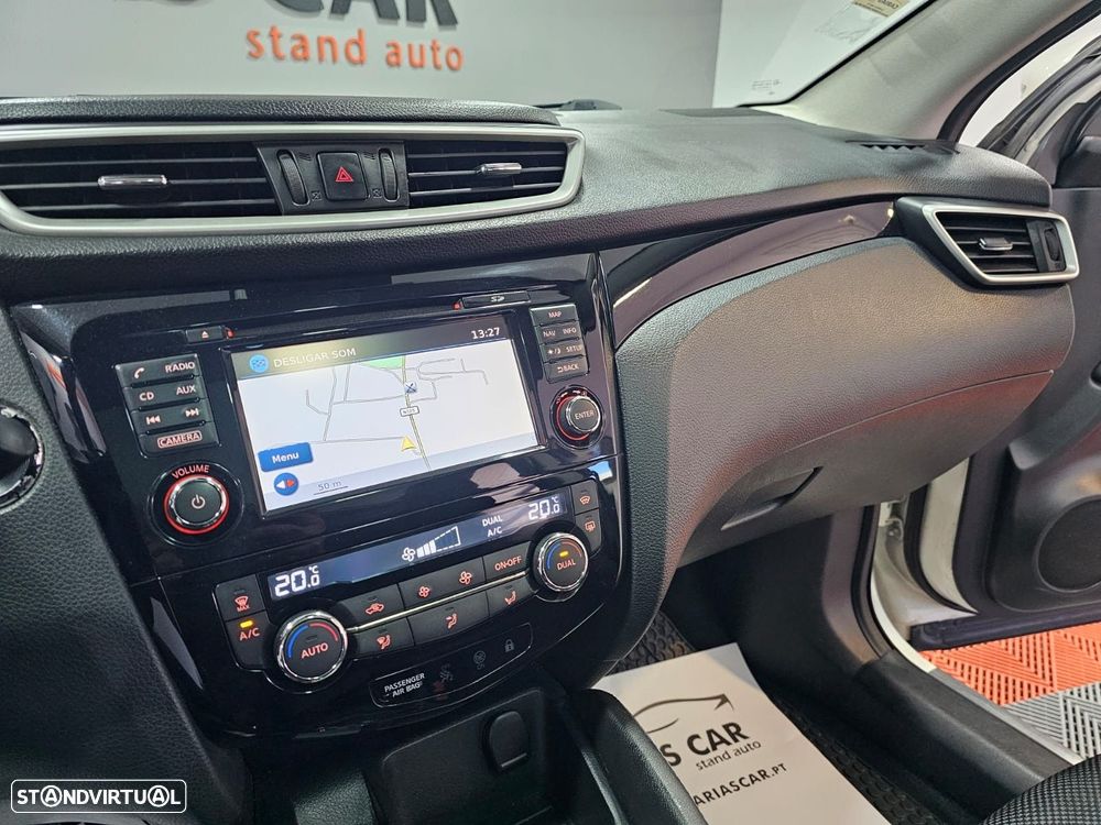 Nissan Qashqai 1.5 dCi N-Connecta - 21