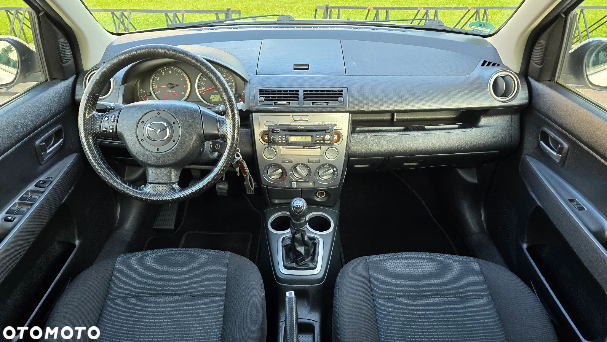 Mazda 2 - 13