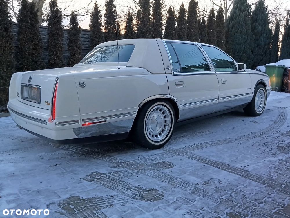 Cadillac Deville - 6