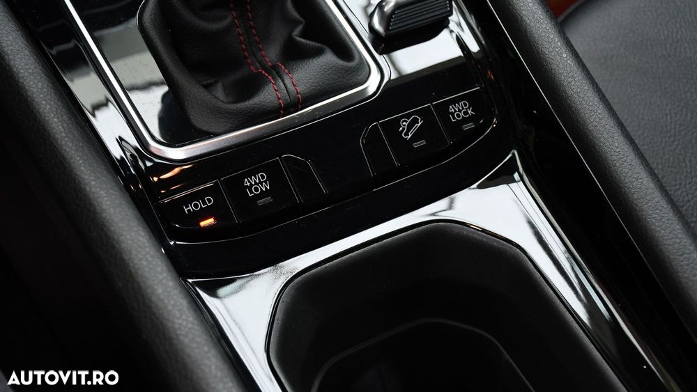 Jeep Compass 1.3 T4 4xe Automatik Trailhawk - 24