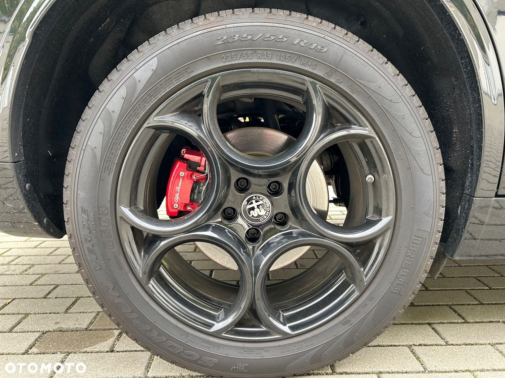 Alfa Romeo Stelvio 2.0 Turbo 16V AT8-Q4 Executive - 11