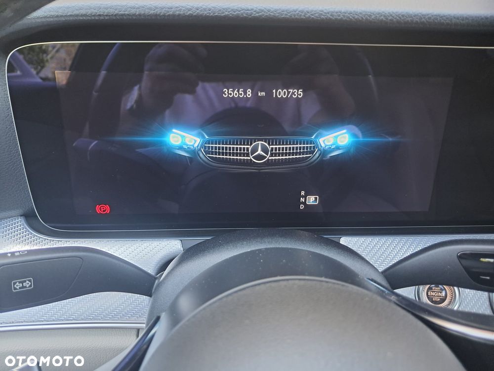 Mercedes-Benz Klasa E 220 d 9G-TRONIC - 10