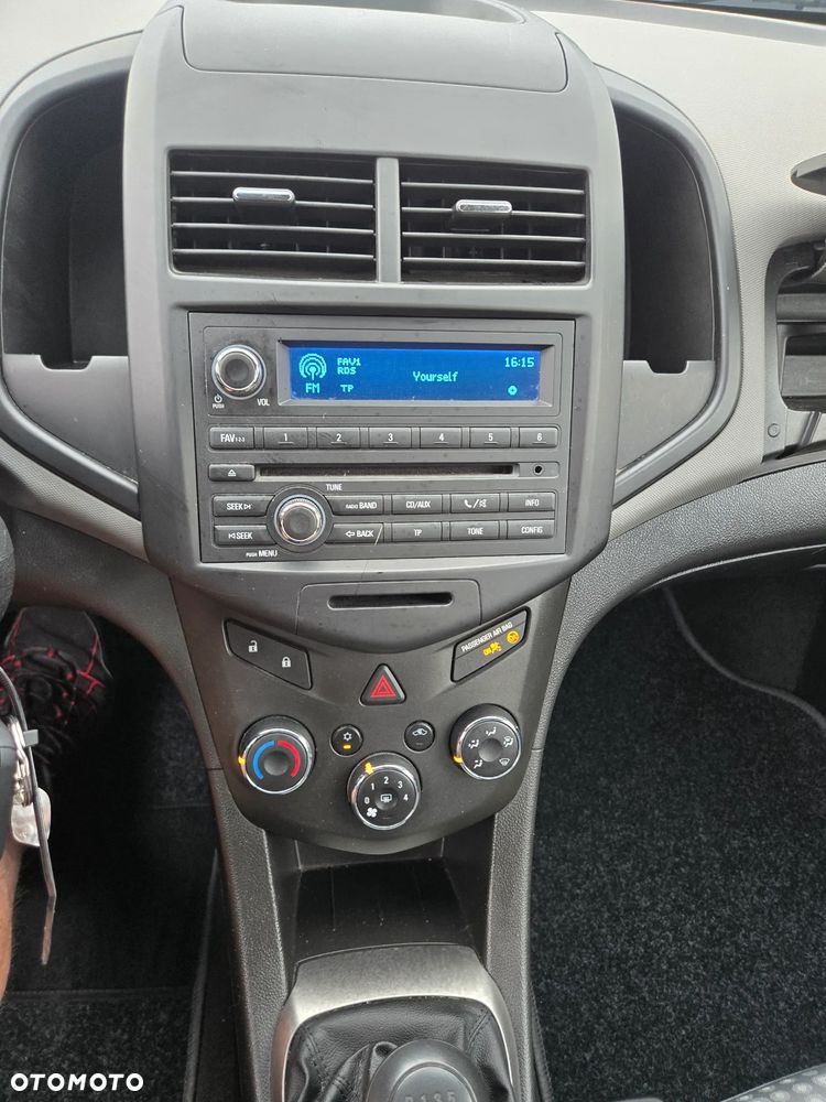 Chevrolet Aveo 1.2 LS - 14