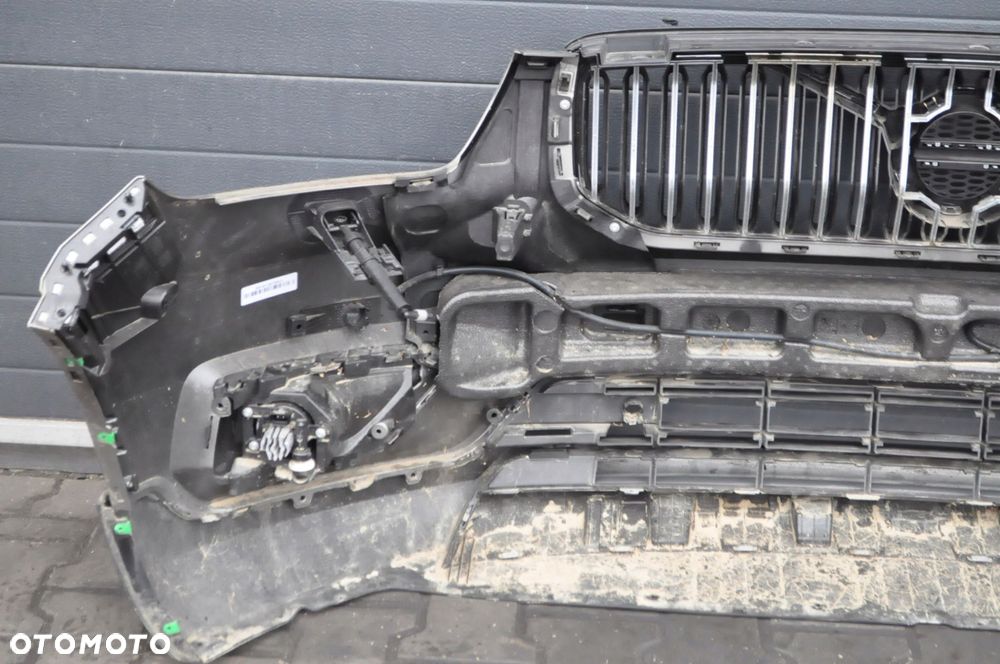 VOLVO XC40 ZDERZAK PRZÓD PRZEDNI KOMPLETNY W KOLORZE 727 - 10