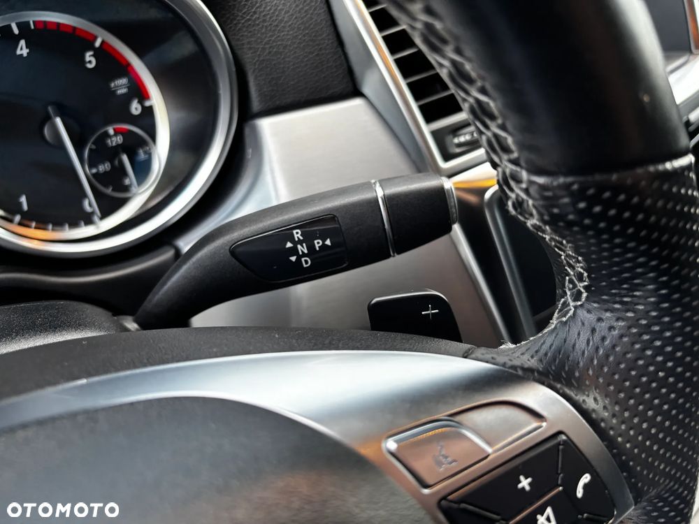 Mercedes-Benz ML 250 BlueTEC 4MATIC 7G-TRONIC - 28