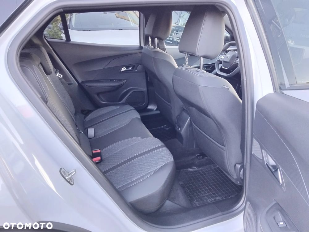 Peugeot 2008 PureTech 130 Allure S&S EAT8 - 27