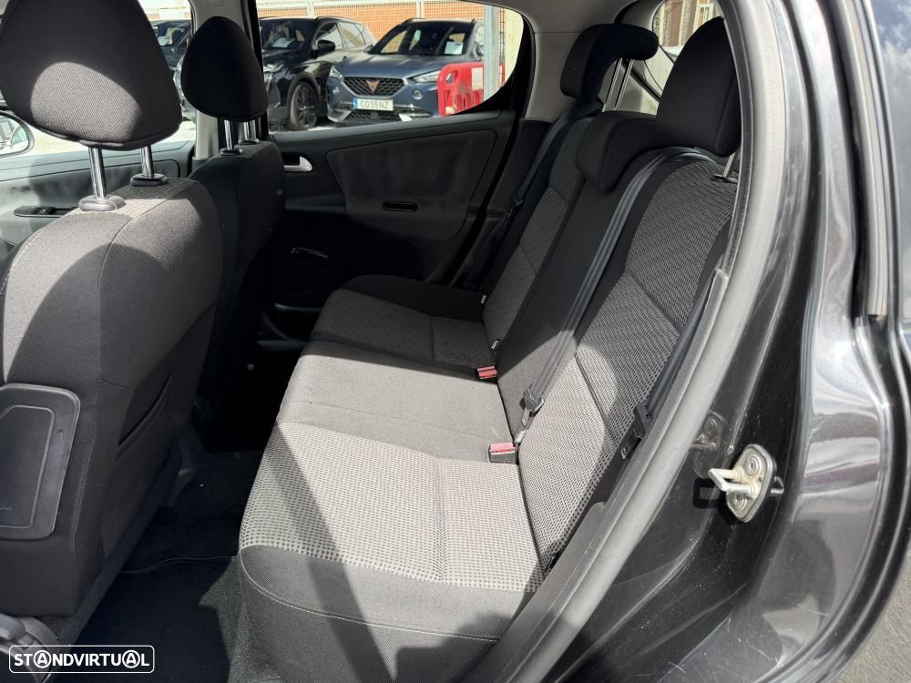 Peugeot 207 1.4 HDi Sportium - 14