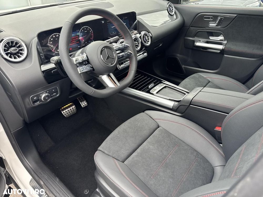 Mercedes-Benz GLA - 10