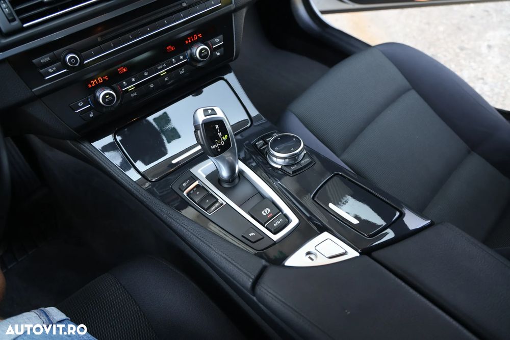 BMW Seria 5 518d Aut. - 27