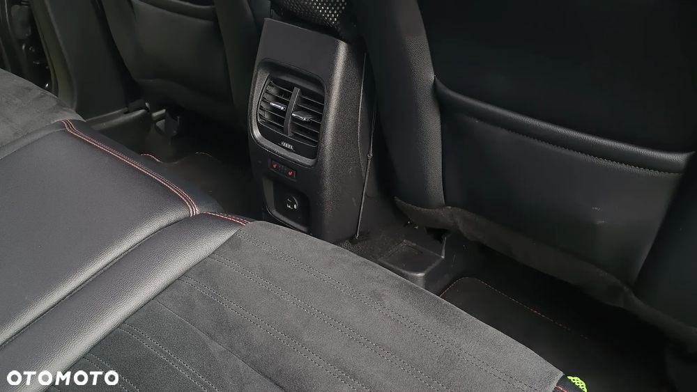 Ford Kuga 2.0 EcoBlue Hybrid ST-LINE X - 40