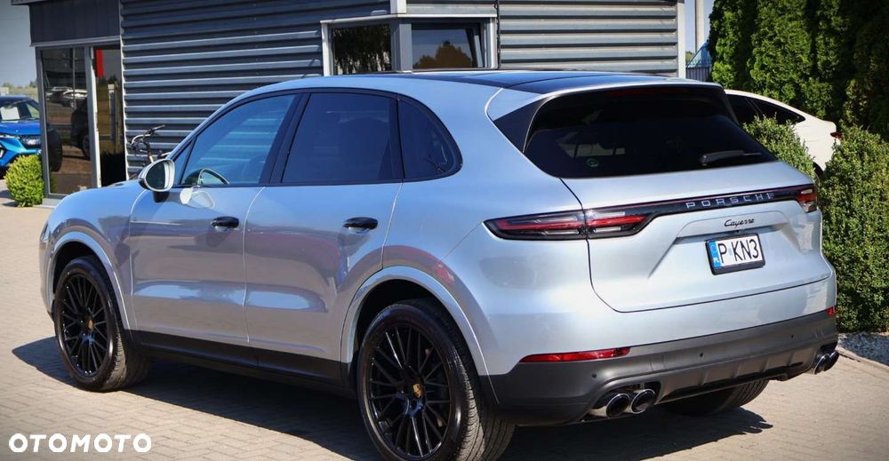 Porsche Cayenne - 6