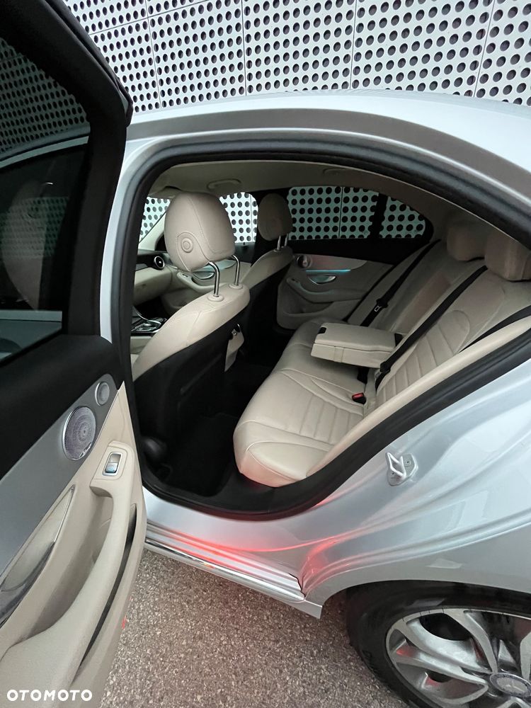 Mercedes-Benz Klasa C 300 7G-TRONIC Exclusive - 10