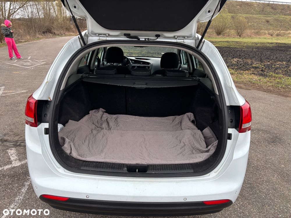 Kia Ceed 1.6 GDI Business Line - 11