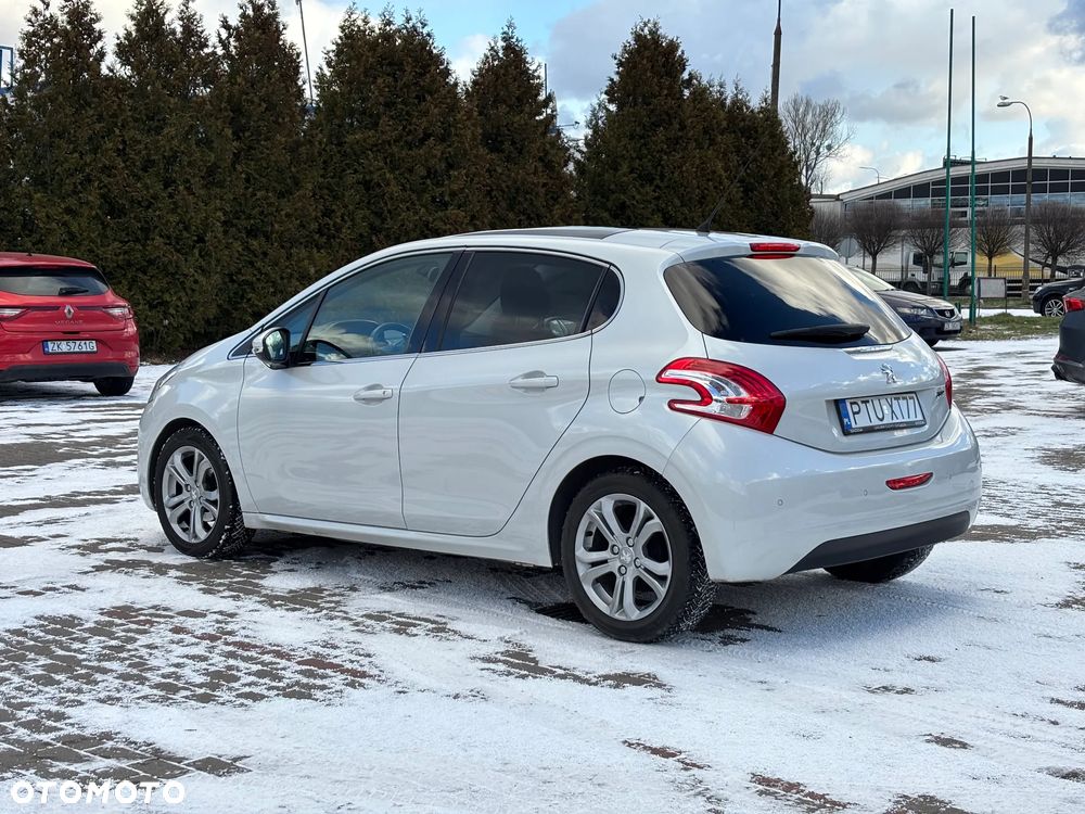 Peugeot 208 1.2 PureTech Allure - 2