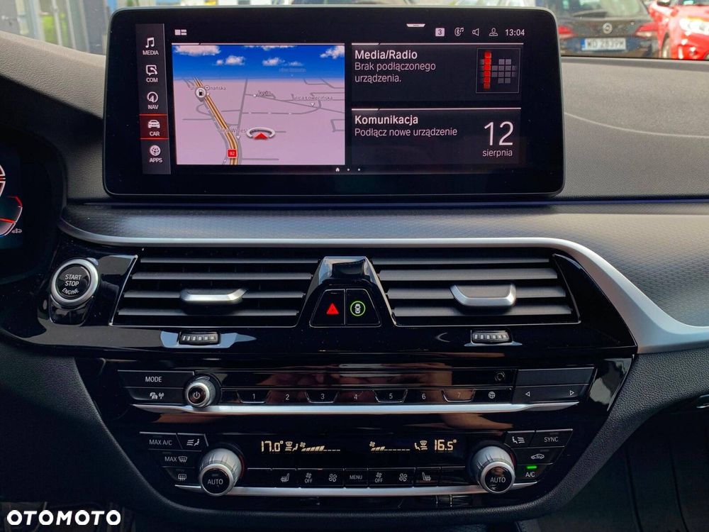 BMW Seria 5 530i xDrive M Sport sport - 26