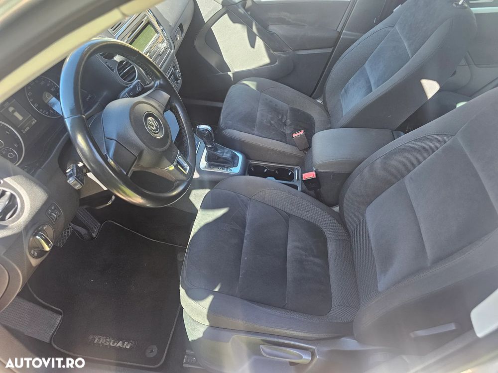 Volkswagen Tiguan 2.0 TDI 4Motion DSG Sport & Style - 4